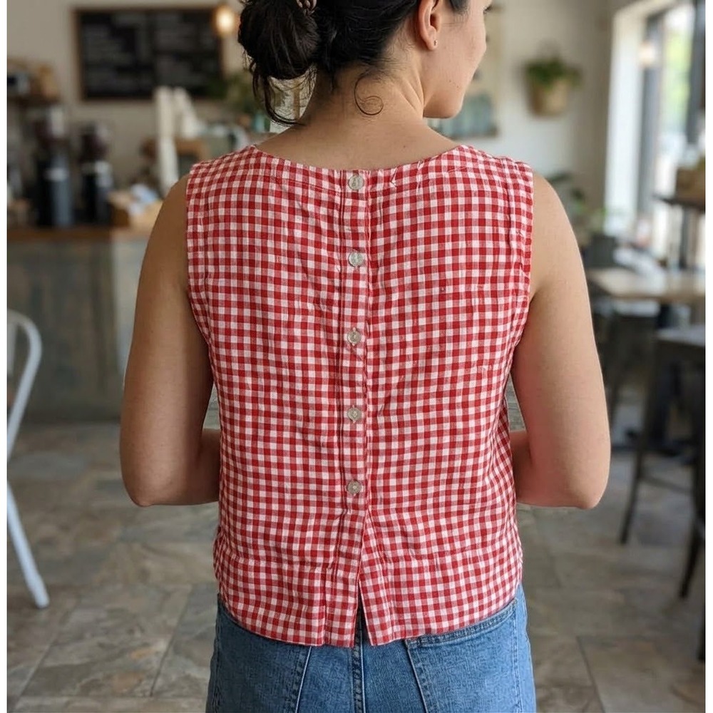 C&C California Red Gingham Linen Button Back Sleeveless Crop Top Medium